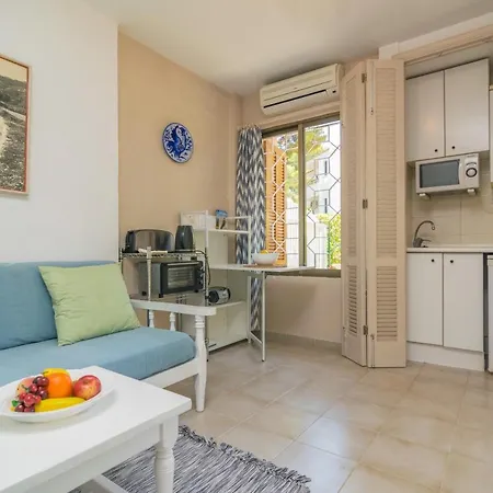 Encinas 1 Apartment